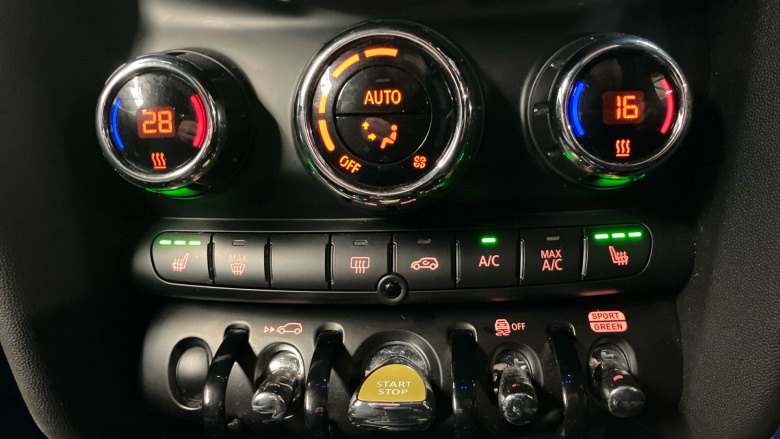 MINI Hatchback 135kW Cooper S Level 2 33kWh 3dr Auto Electric Hatchback